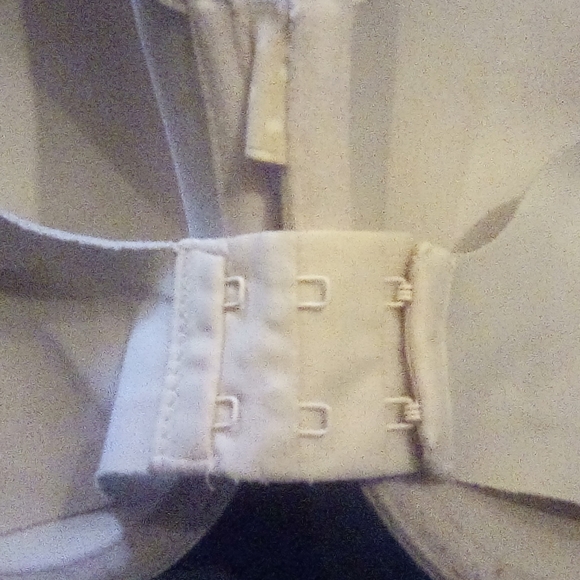 Warners Bra Beige w/Dots Size 38D - Picture 4 of 5